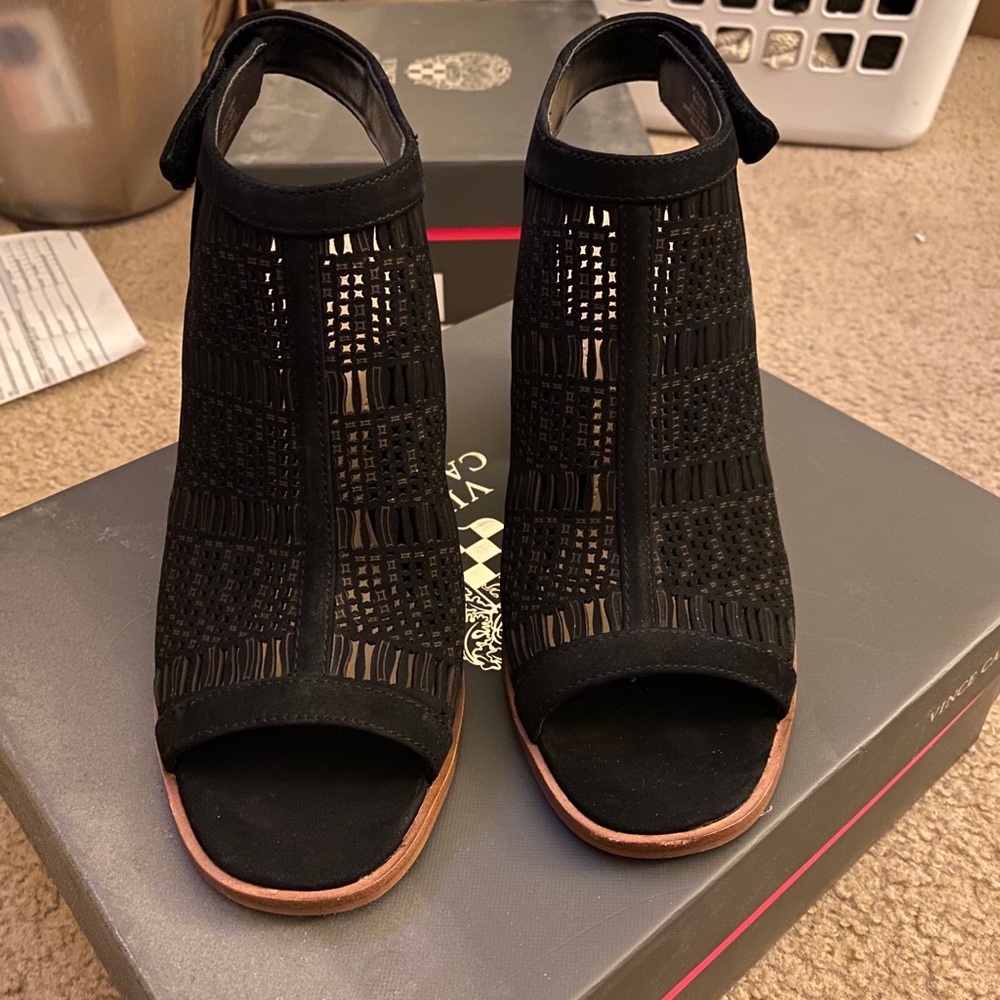 Vince camuto small heels